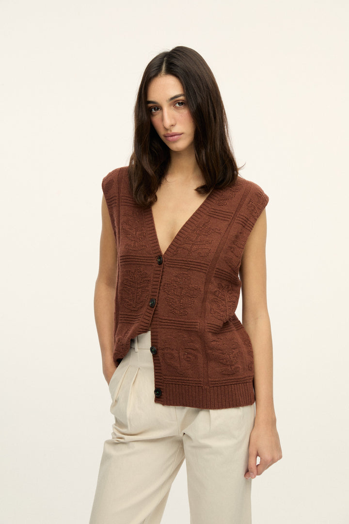 FERNAND - CASHMERE BLENDED VEST - CINNAMON BROWN