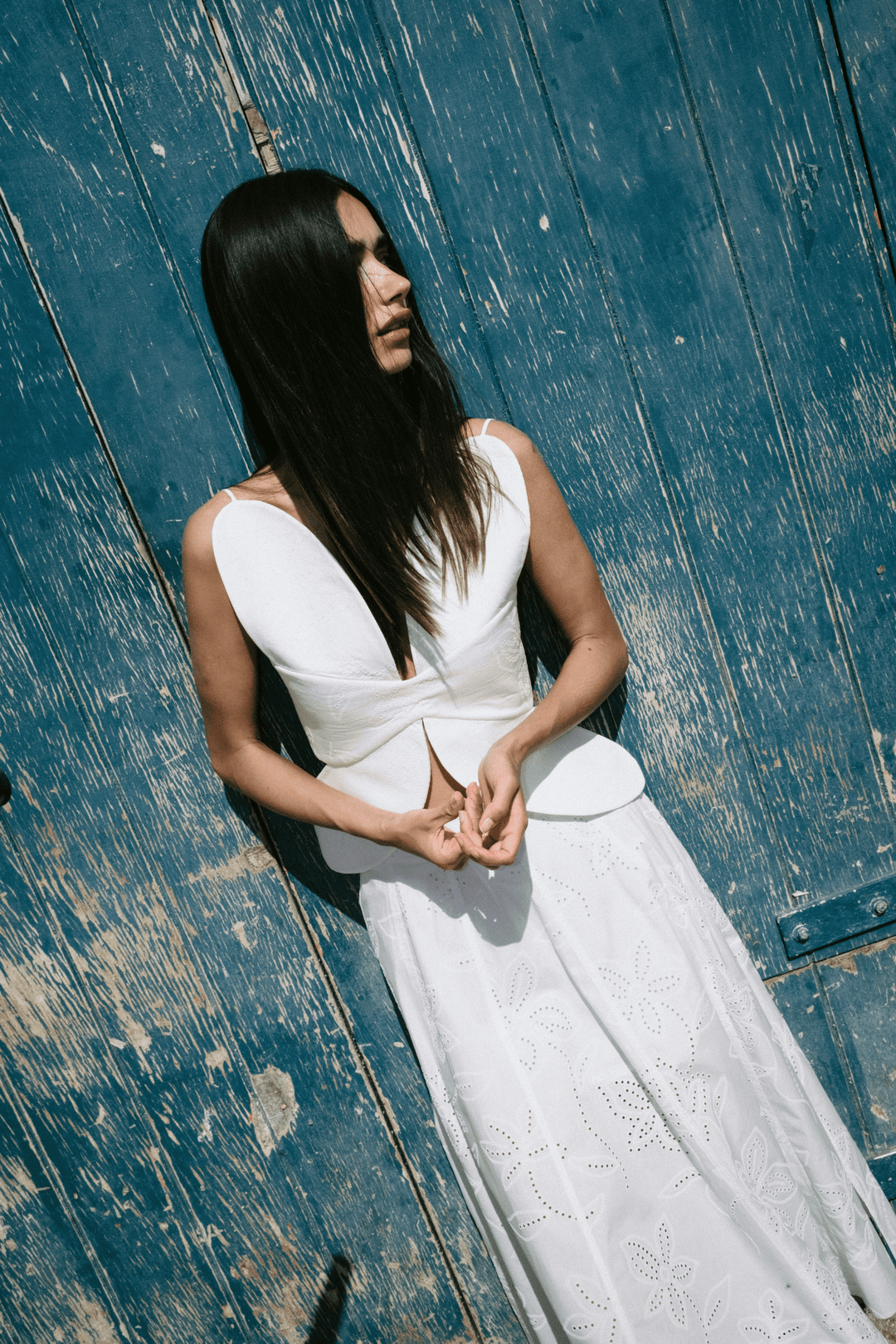 LACY DAISY - EMBROIDERY PRINT FABRIC ICONIC FLORAL SHAPE CUTOUT TOP - OFF WHITE