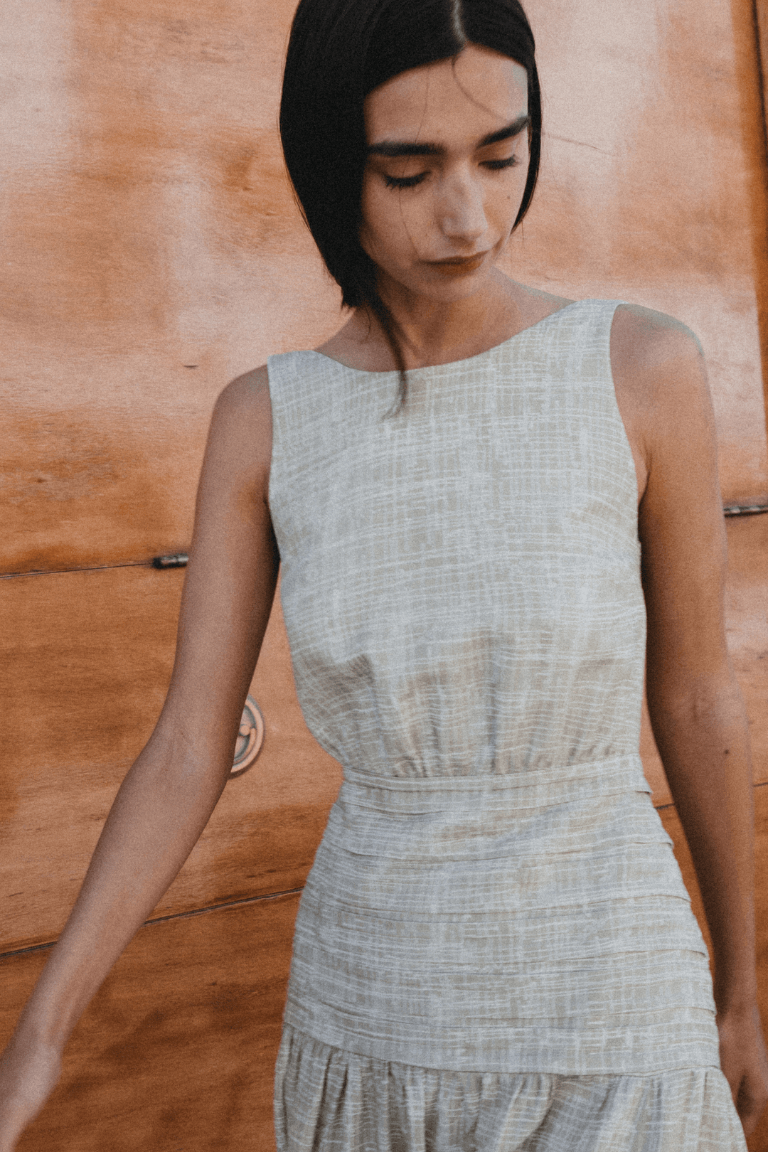 BRUNA - OPEN BACK MIDI DRESS - CROSSED LINES KHAKI