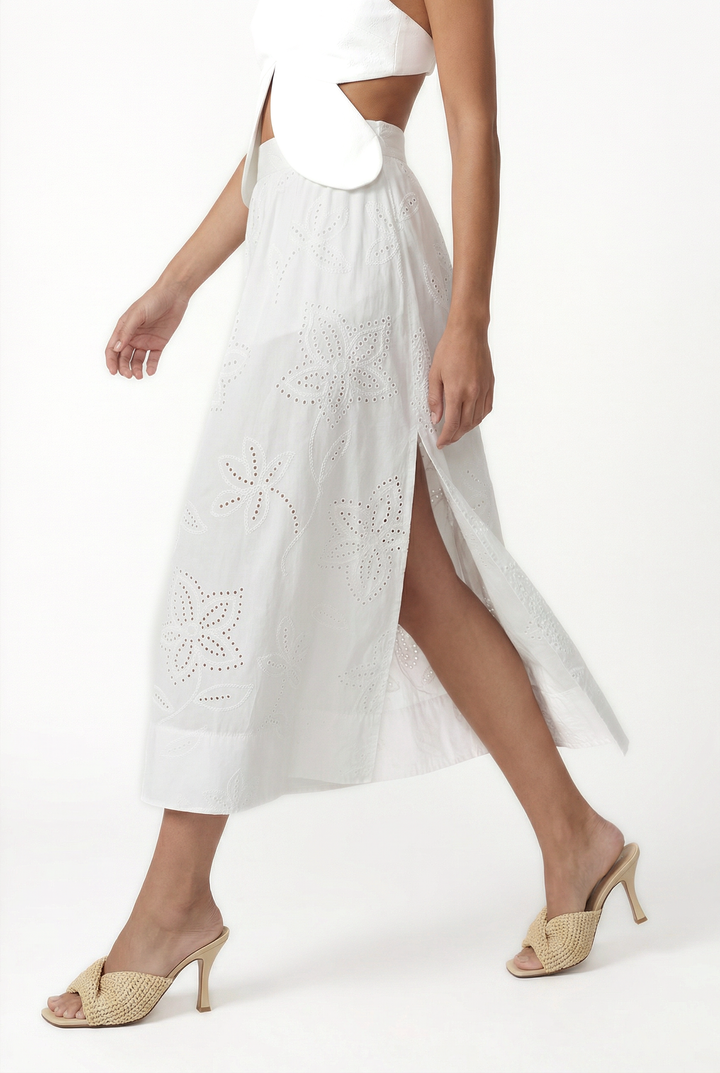 LACY SICILY - EMBROIDERY PRINT FABRIC A-LINE PLEATED MIDI SKIRT - OFF WHITE