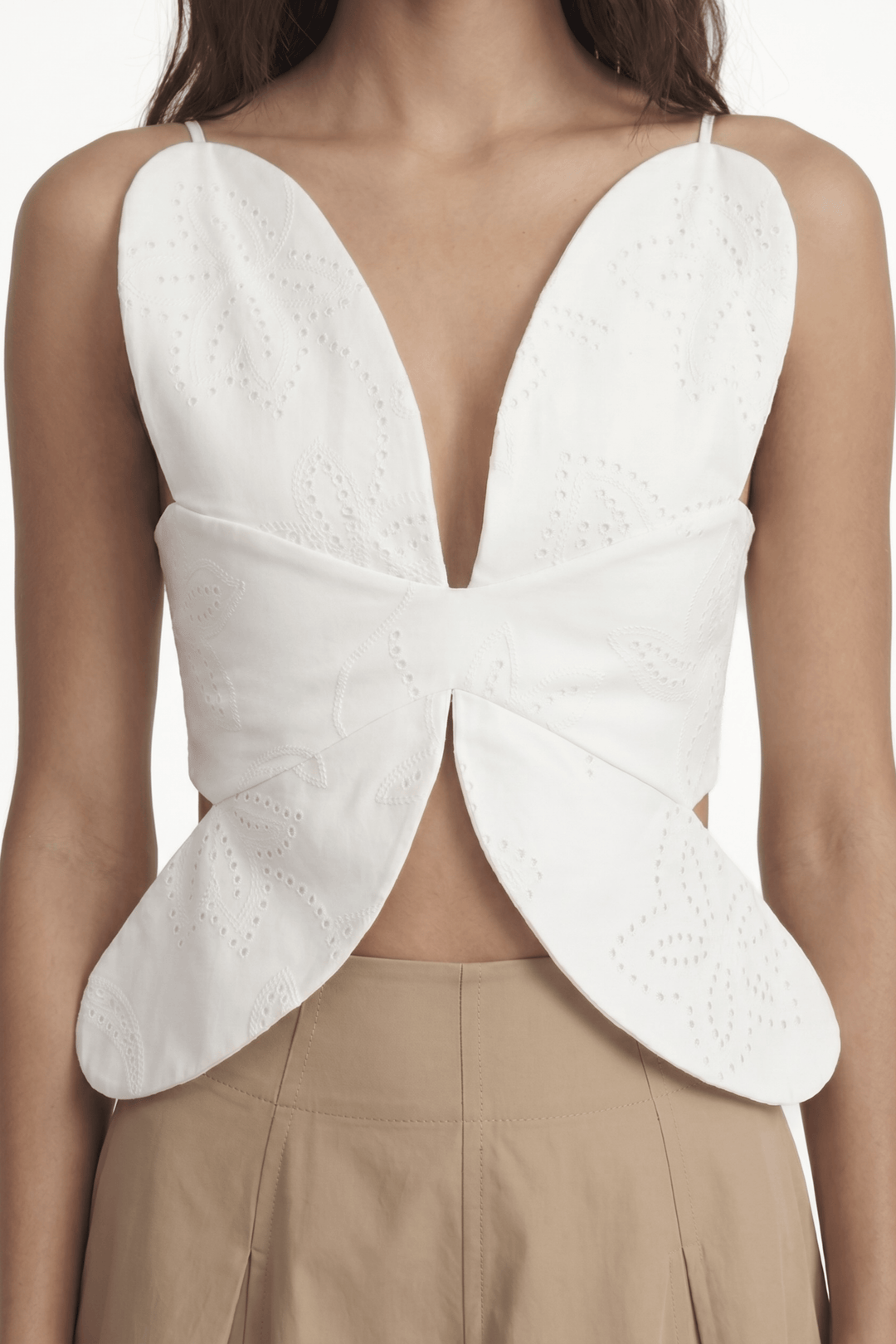 LACY DAISY - EMBROIDERY PRINT FABRIC ICONIC FLORAL SHAPE CUTOUT TOP - OFF WHITE