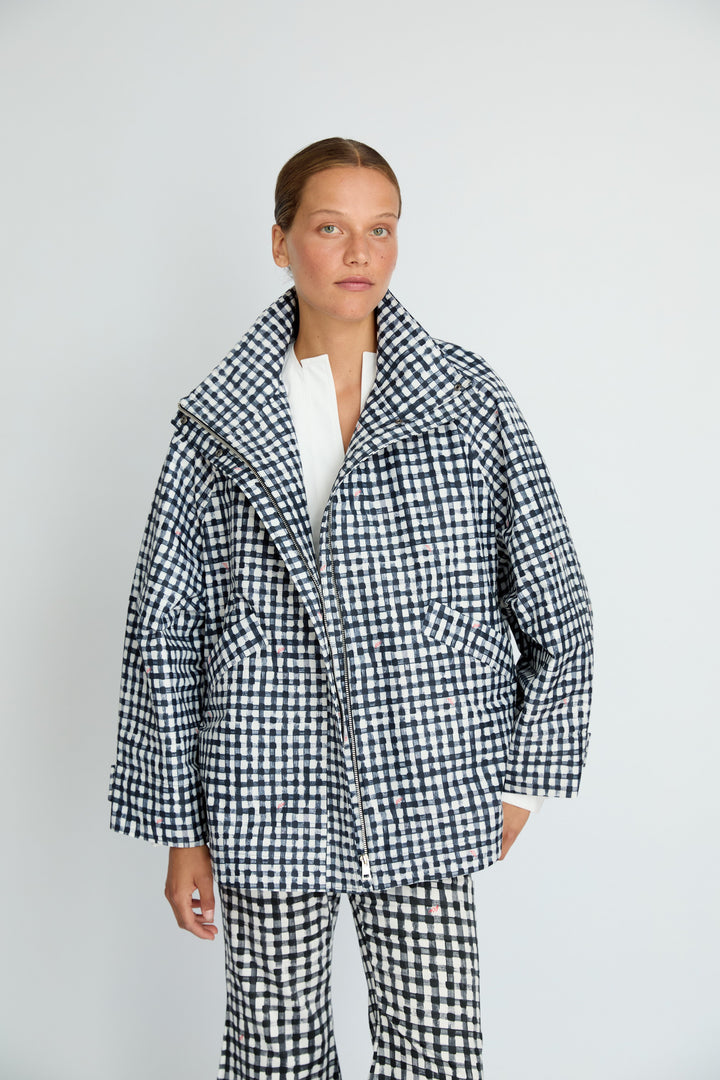 MONICA - OVERSIZED STAND COLLAR RAINCOAT - BLACK PLAID
