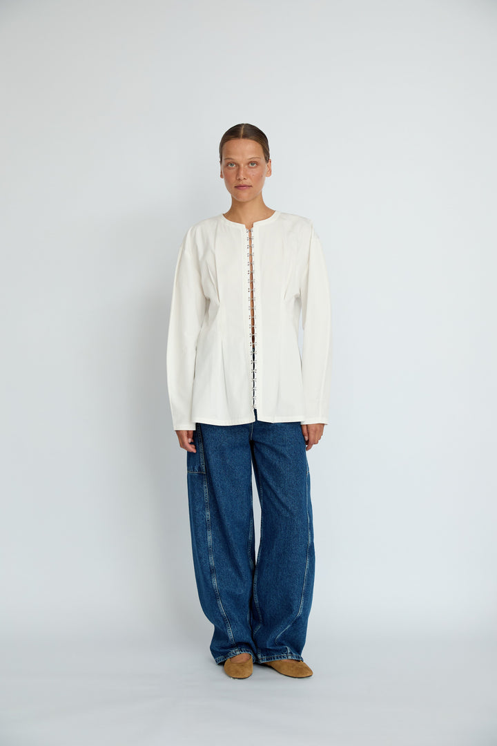LIVIA - HOOK & EYE DETAIL BALLOON SLEEVE BLOUSE - ECRU