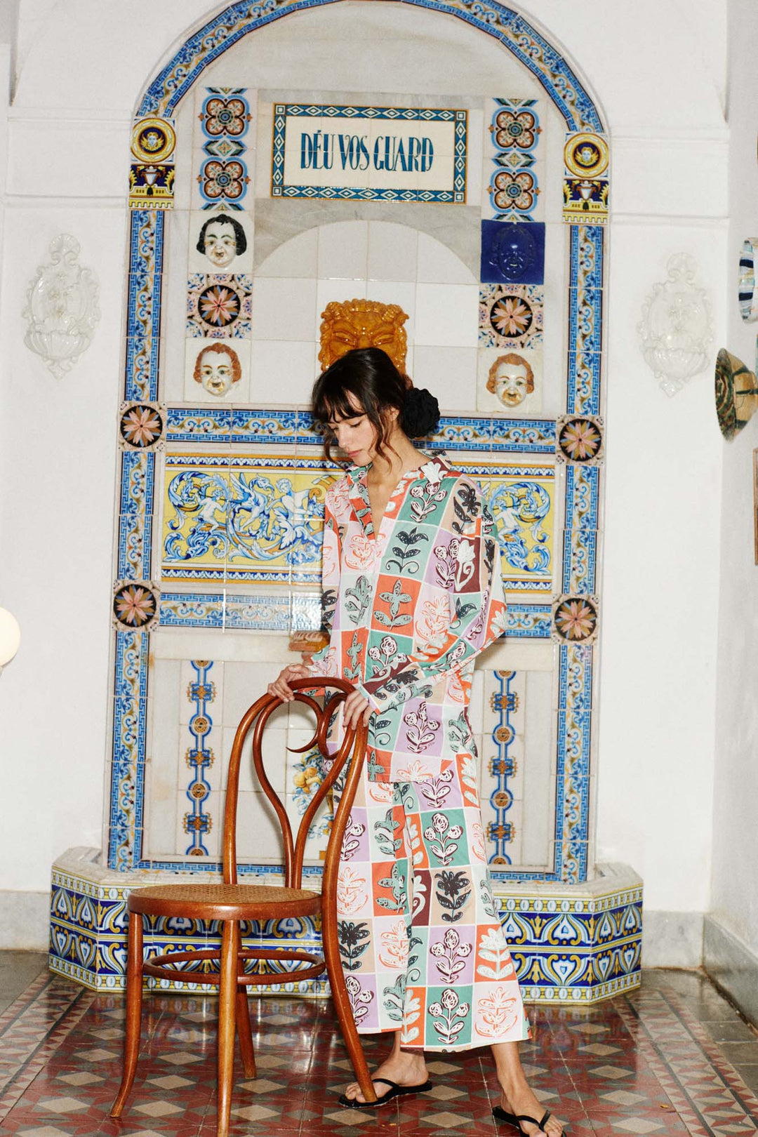 VALERIA - SHIRT WITH BACK CUT OUT DETAIL - MIX PATTERN