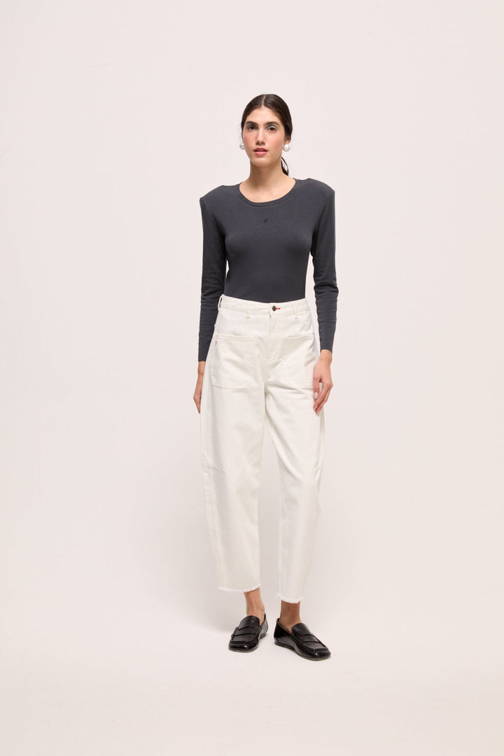 COCO - CURVED TAPARED JEAN - OFF WHITE WASH DENIM