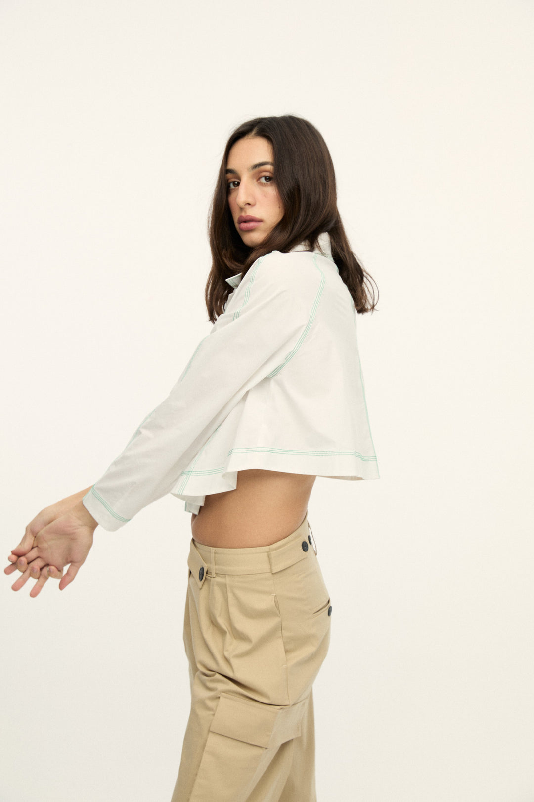 Lucy - Breezy Shape Poplin Shirt