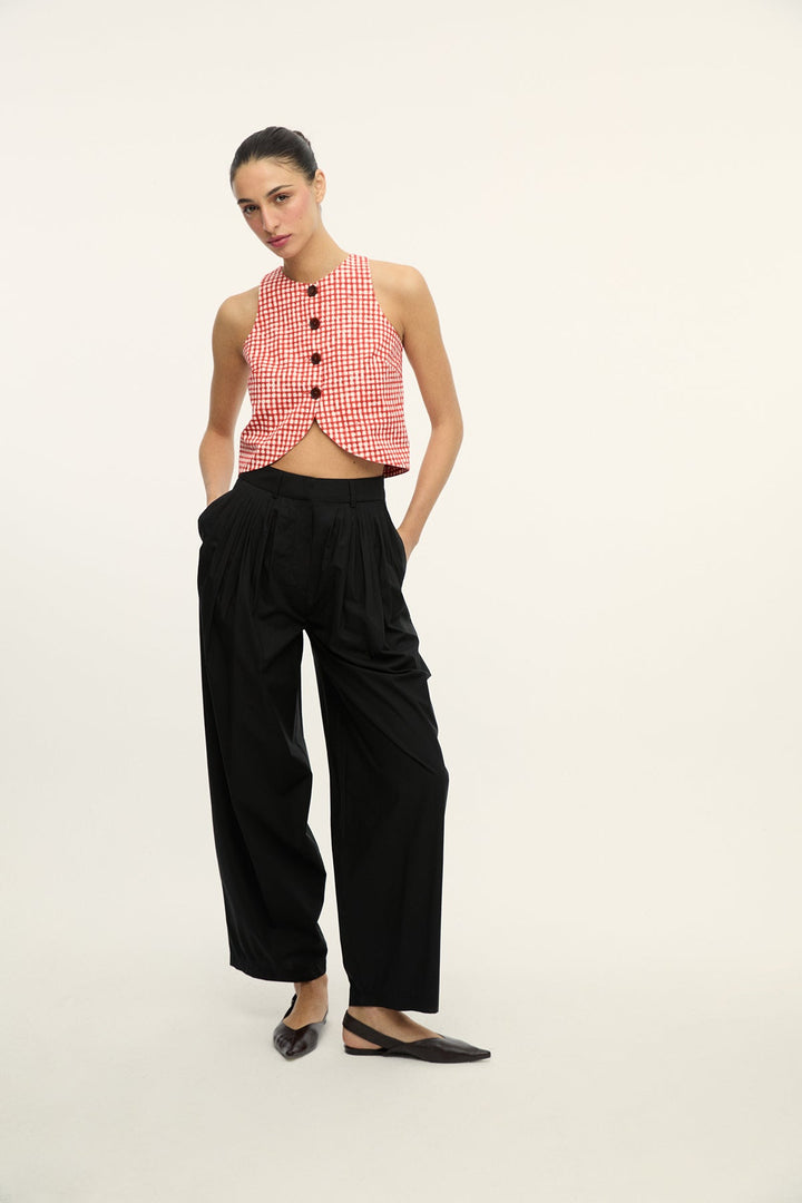 JUAN - CREW NECKLINE ASYMMETRIC CUT OUT DETAILED VEST - RED PLAID