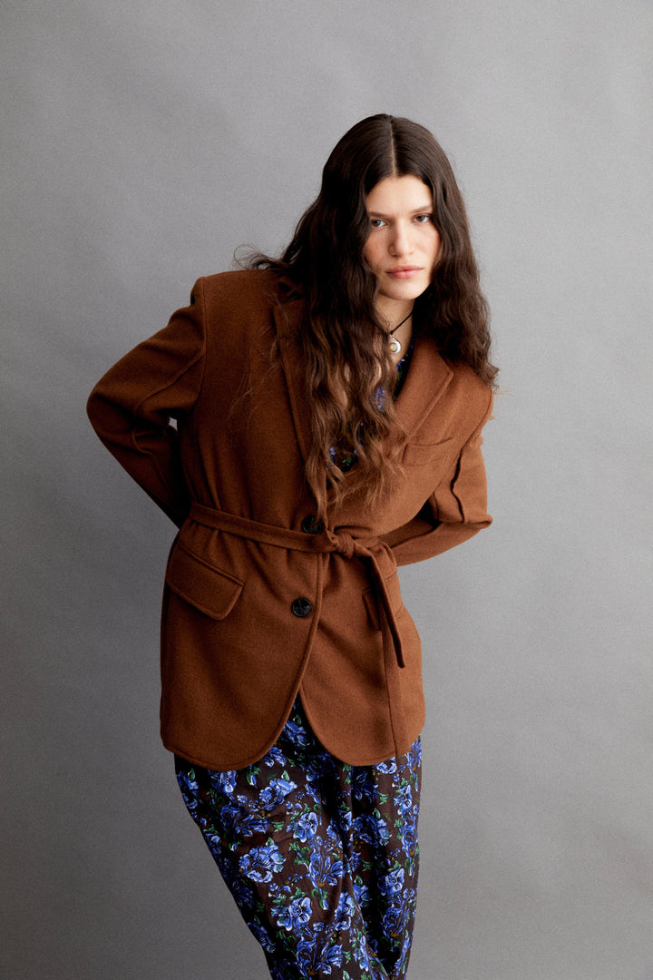 MAFALDA - OVERSIZED BELTED WOOL JACKET - CINNAMON
